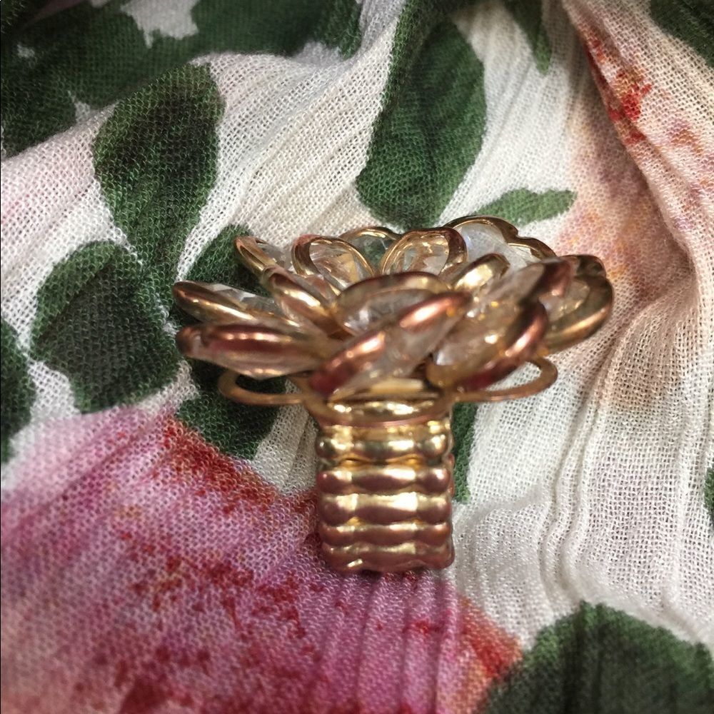 Large flower ring   - Picture 6 of 6